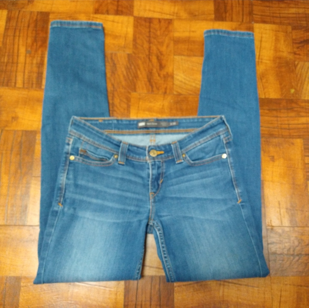 Levi's Demi Curve Low Rise Skinny Blue Jeans Women's Size 3/26
